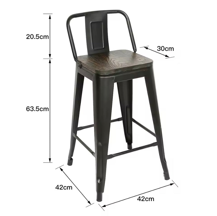 Lot de 4 tabourets de bistrot en bois antique