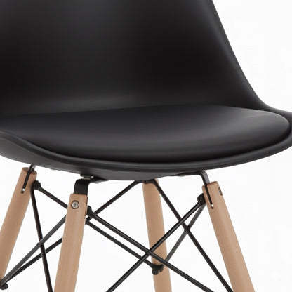 Pack de 4 sillas de diseño base Eiffel con acolchado - James